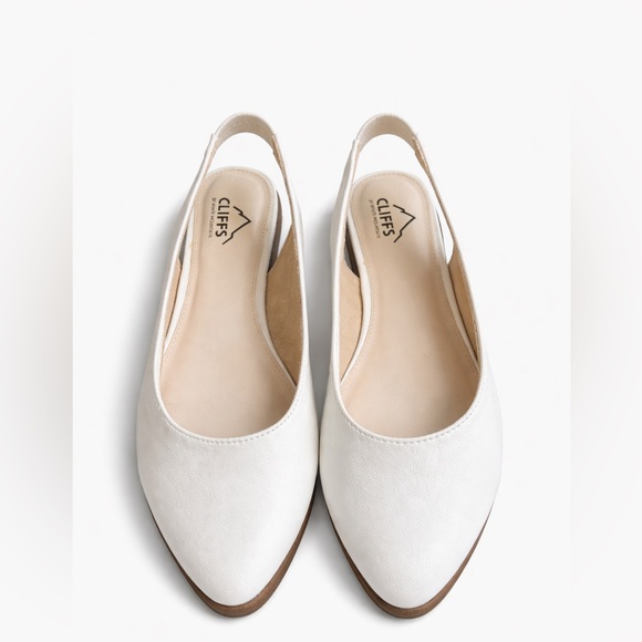 Cliffs by WHITE MOUNTAIN Shoes - Cliffs by White Mountain Memory Slingback Flats Pointed Toe Size 8 NEW No Tags.
